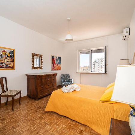 Casa Sole Apartment Napoli Bagian luar foto